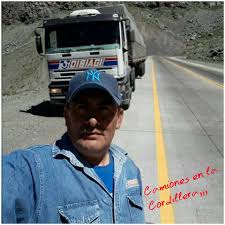 <em>Carlos P.</em>